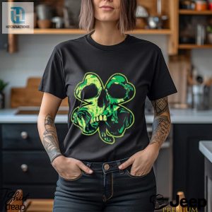 St Patricks Day Shamrock Clover Skull Cool Irish Shirt hotcouturetrends 1 2