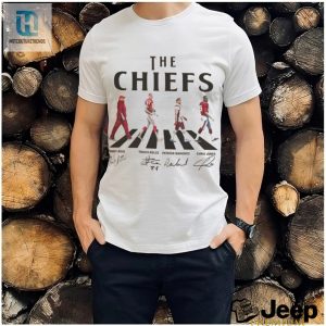 Chiefs Walking Abbey Road Signatures Football Shirt hotcouturetrends 1 2