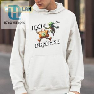 Bag Chaser Alien Chasing Money Bag Shirt hotcouturetrends 1 3