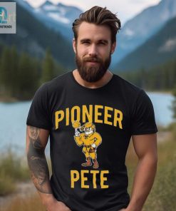 Oakland Golden Grizzlies Pioneer Pete Its In Michigan Shirt hotcouturetrends 1 1