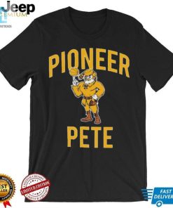 Oakland Golden Grizzlies Pioneer Pete Its In Michigan Shirt hotcouturetrends 1 3