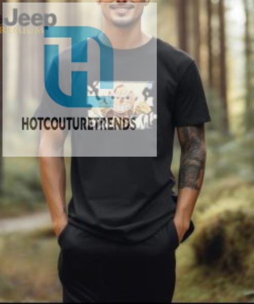 Official Max Holloway Wears A Gear 5 Pullover Shirt hotcouturetrends 1 2