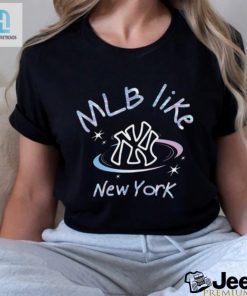 Get A Home Run With This Holo Mlb Yankees Tee hotcouturetrends 1 1