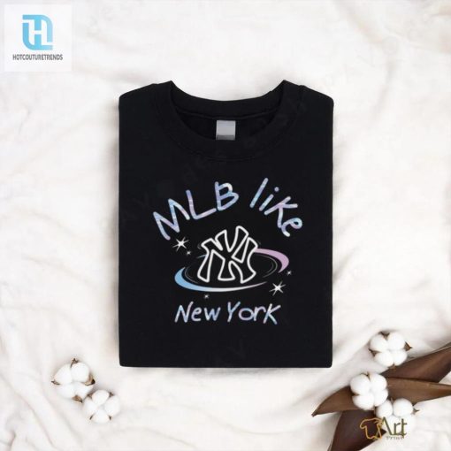 Get A Home Run With This Holo Mlb Yankees Tee hotcouturetrends 1 3
