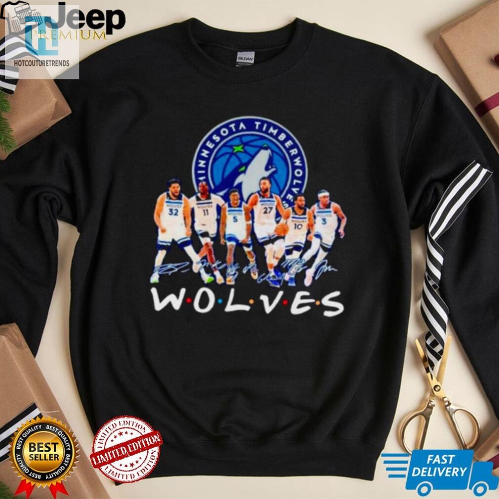 Wolves Signatures Tee Balling With Your Besties In Style