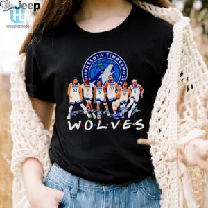 Wolves Signatures Tee Balling With Your Besties In Style hotcouturetrends 1 2