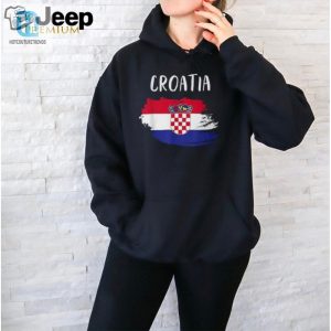 Show Your Croatian Pride With This Hilarious Independence Day Tee hotcouturetrends 1 2