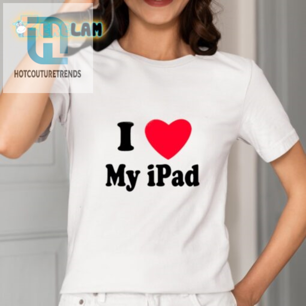 Suki Waterhouses Funny I Love My Ipad Shirt  Stand Out Now