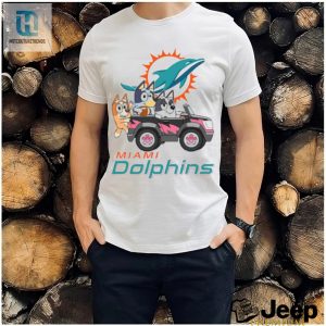 Bluey Rides Shotgun In Dolphins Gear Drive With A Laugh hotcouturetrends 1 2