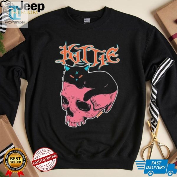 Hammer Time Quirky Kittie Metal Hammer Tshirt hotcouturetrends 1 2