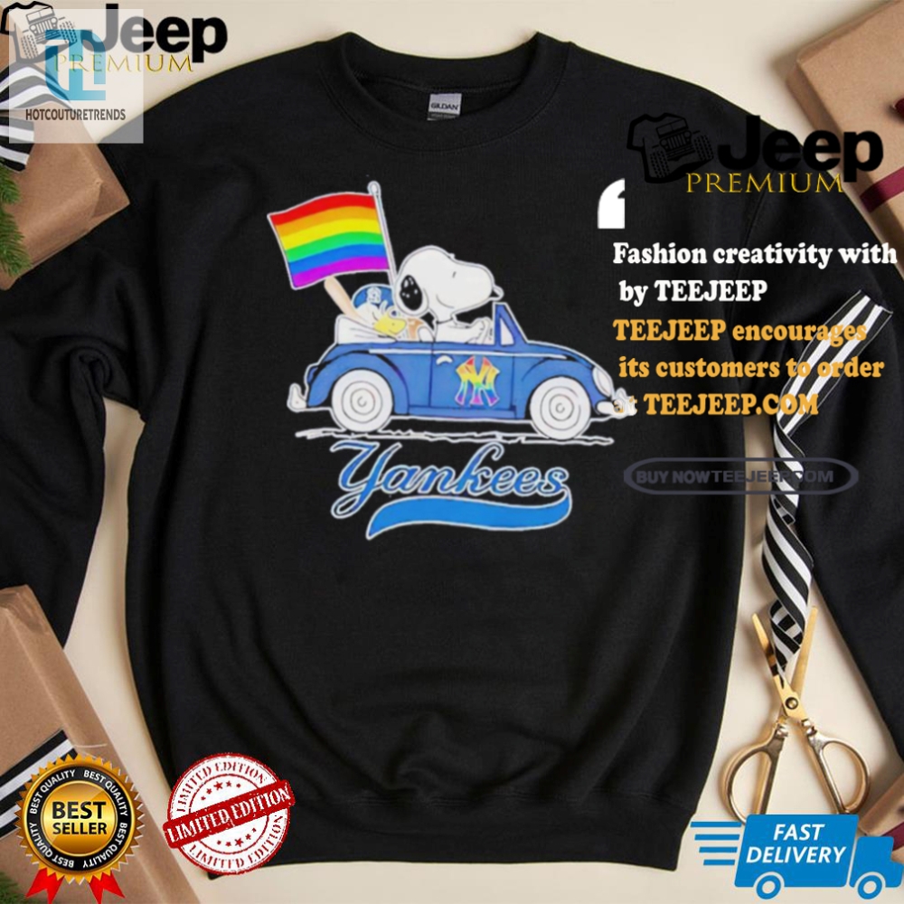 Yankees Pride Snoopy  Woodstock Car Tshirt  Fun  Unique