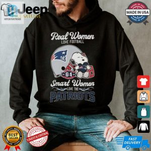 Real Women Love Football Funny Patriots Snoopy Shirt hotcouturetrends 1 3