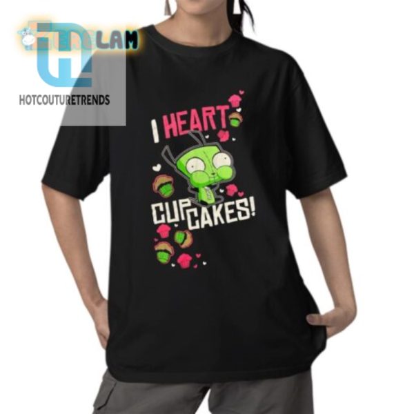 Quirky Alien I Heart Cupcakes Shirt Stand Out In Style hotcouturetrends 1