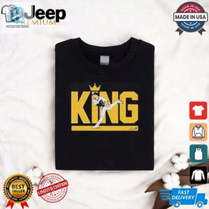 Michael King Ace Pose T Shirt hotcouturetrends 1 1