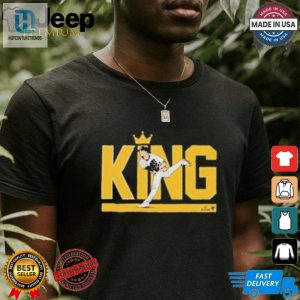 Michael King Ace Pose T Shirt hotcouturetrends 1 3