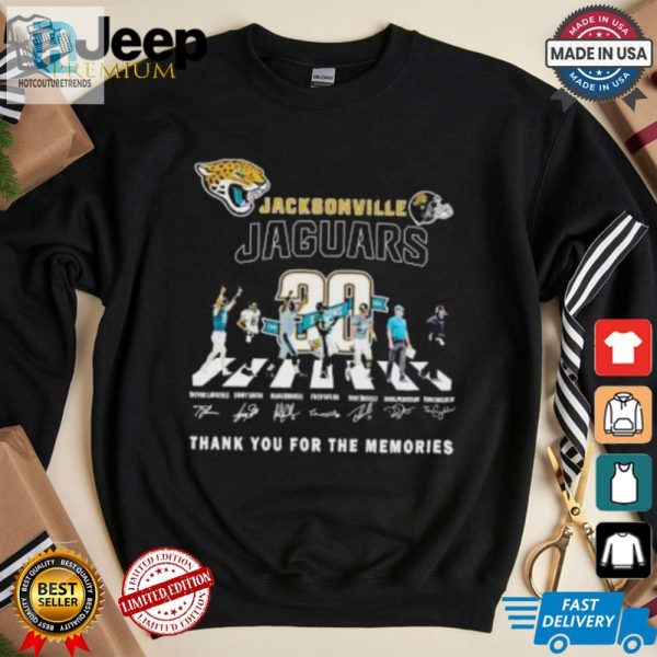 Jacksonville Jaguars Walking Across Thank You For The Memories Signatures Shirt hotcouturetrends 1 3