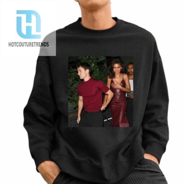 Tom Holland And Zendaya In New York Tonight Shirt hotcouturetrends 1 2