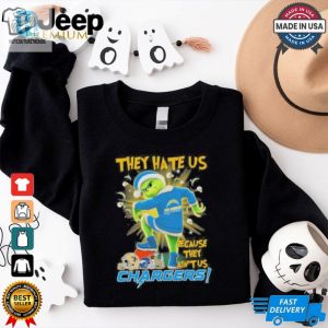 They Hate Us Because They Aint Us Grinch X Los Angeles Chargers Stomp On Nfl Teams Christmas Shirt hotcouturetrends 1 2