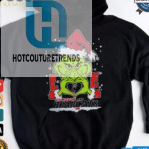 The Grinch Love Heart 2024 Cincinnati Bearcats Football Christmas Shirt hotcouturetrends 1 1