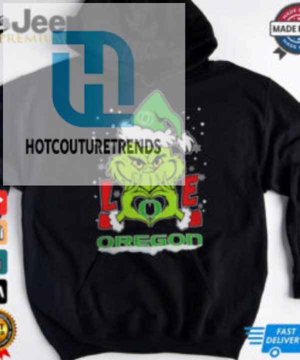 The Grinch Love Heart 2024 Oregon Ducks Football Christmas Shirt hotcouturetrends 1 1